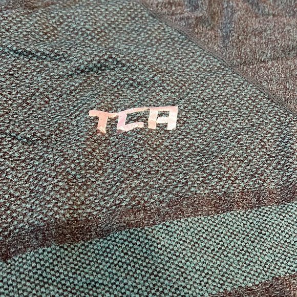 TCA Men’s Short-Sleeve Wicking Shirt (M) - Picture 3 of 7